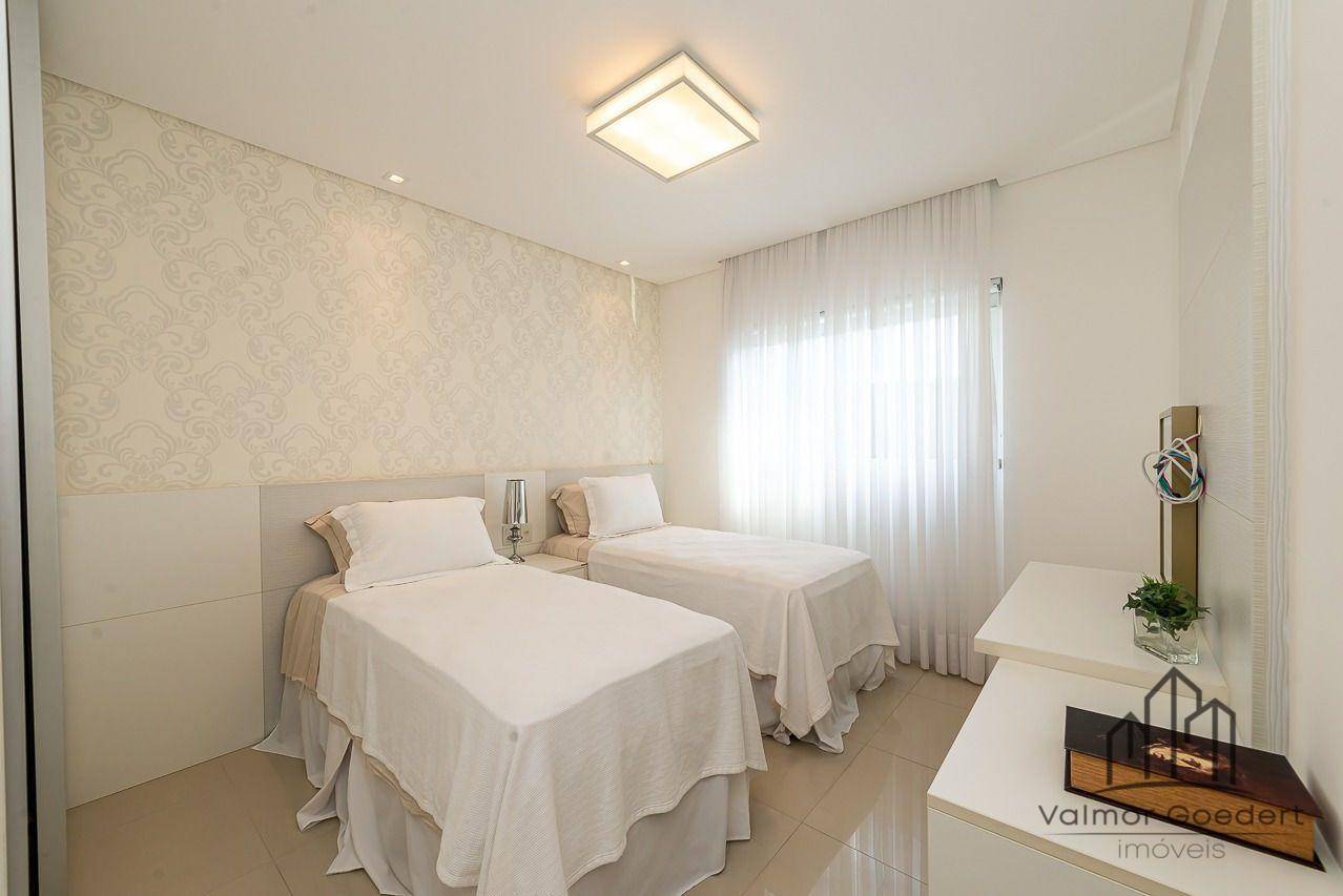 Apartamento à venda com 3 quartos, 130m² - Foto 14