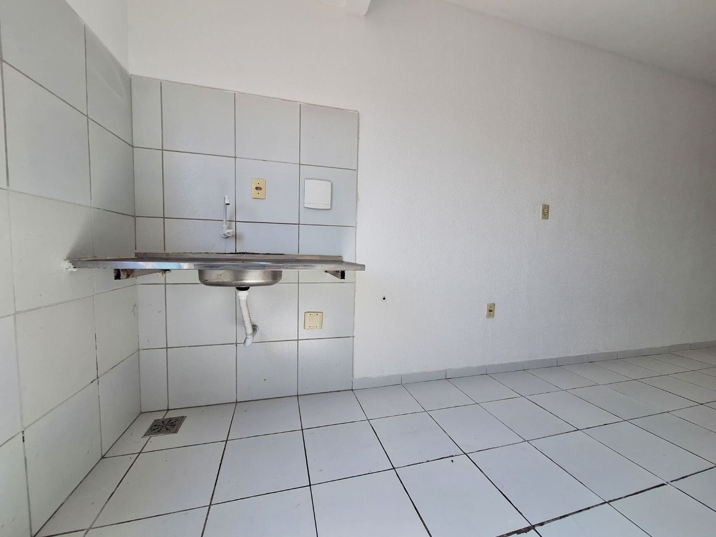 Apartamento para alugar com 2 quartos, 50m² - Foto 6