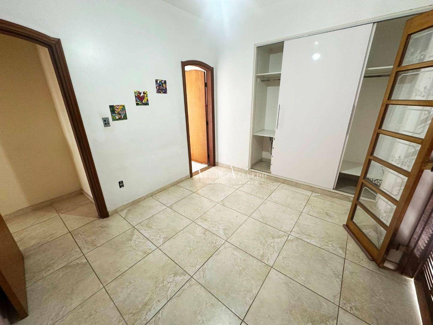 Casa à venda com 4 quartos, 173m² - Foto 43