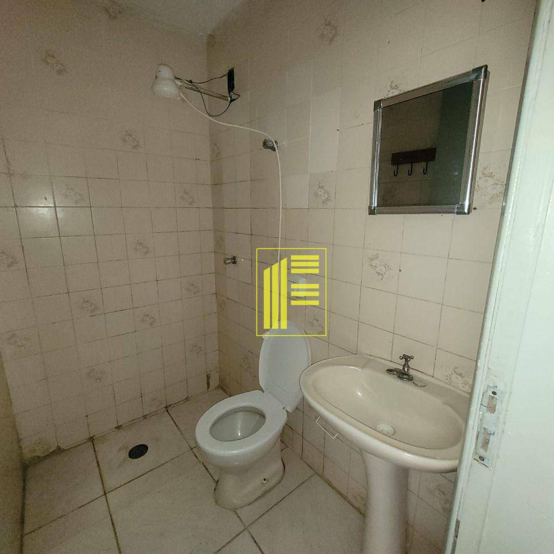 Casa para alugar com 2 quartos, 50m² - Foto 6