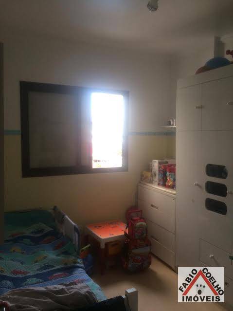 Apartamento à venda com 3 quartos, 76m² - Foto 10