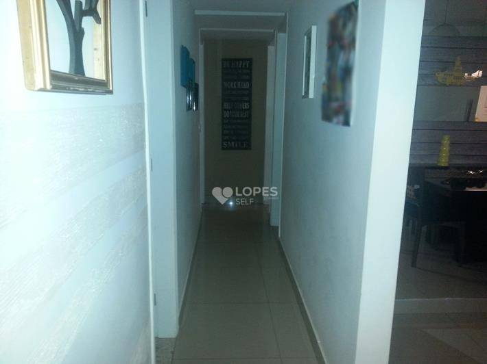 Apartamento à venda com 3 quartos, 198m² - Foto 5