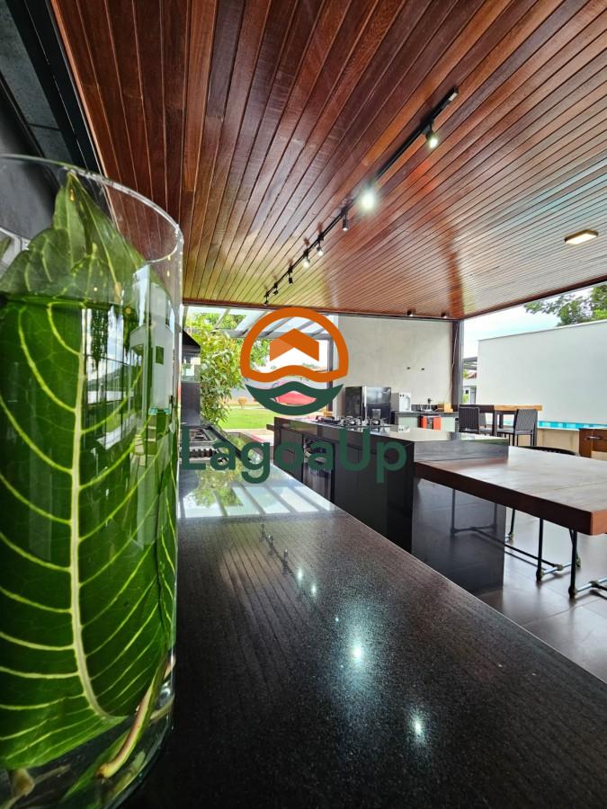 Casa à venda com 4 quartos, 1600m² - Foto 30