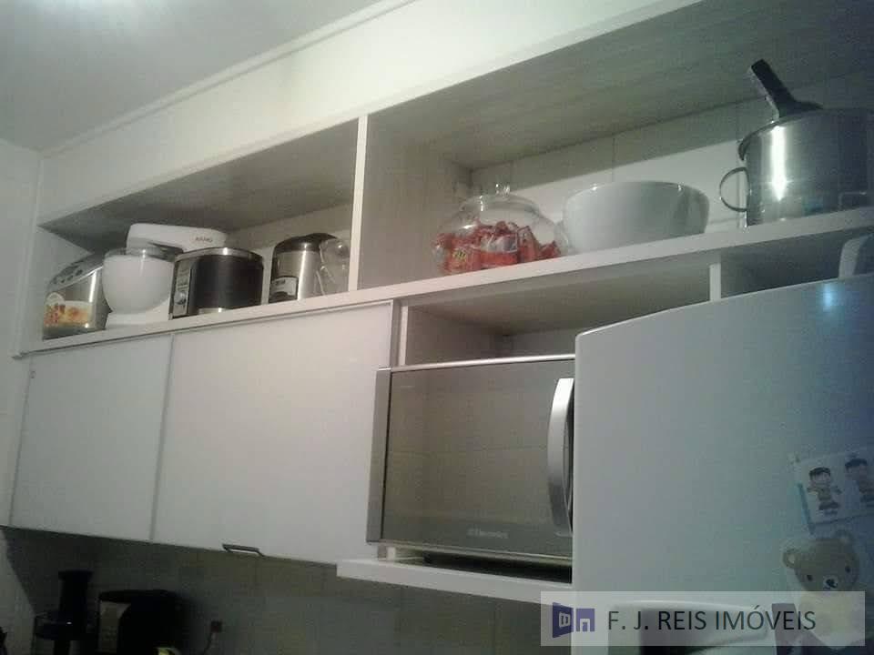 Apartamento à venda com 2 quartos, 62m² - Foto 5