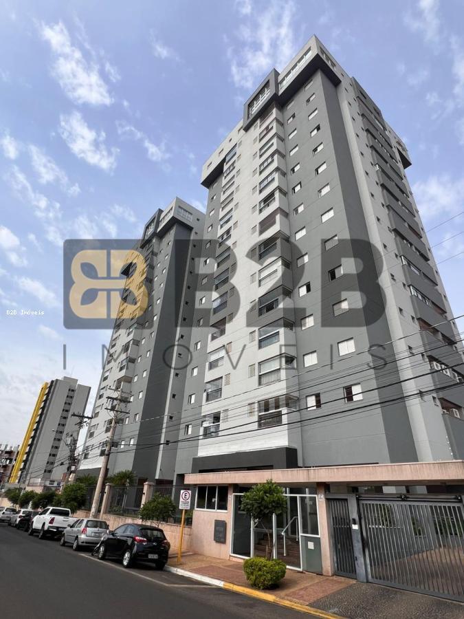 Apartamento à venda com 3 quartos, 94m² - Foto 2