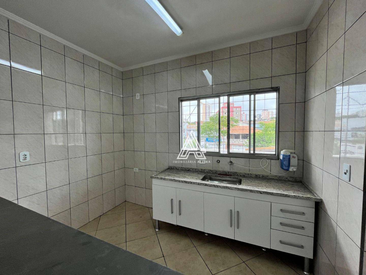 Casa para alugar com 6 quartos, 200m² - Foto 37