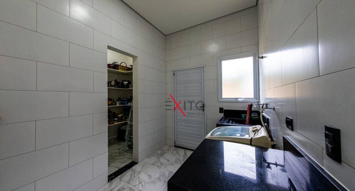 Casa de Condomínio à venda com 4 quartos, 352m² - Foto 42