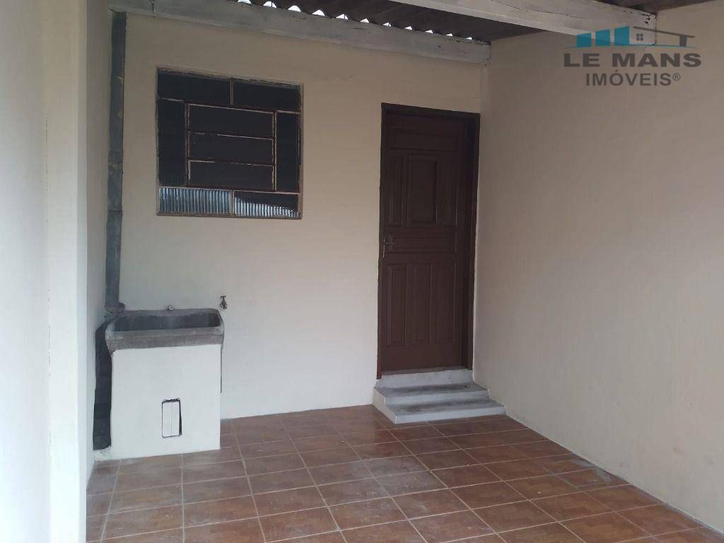 Casa à venda com 3 quartos, 87m² - Foto 3