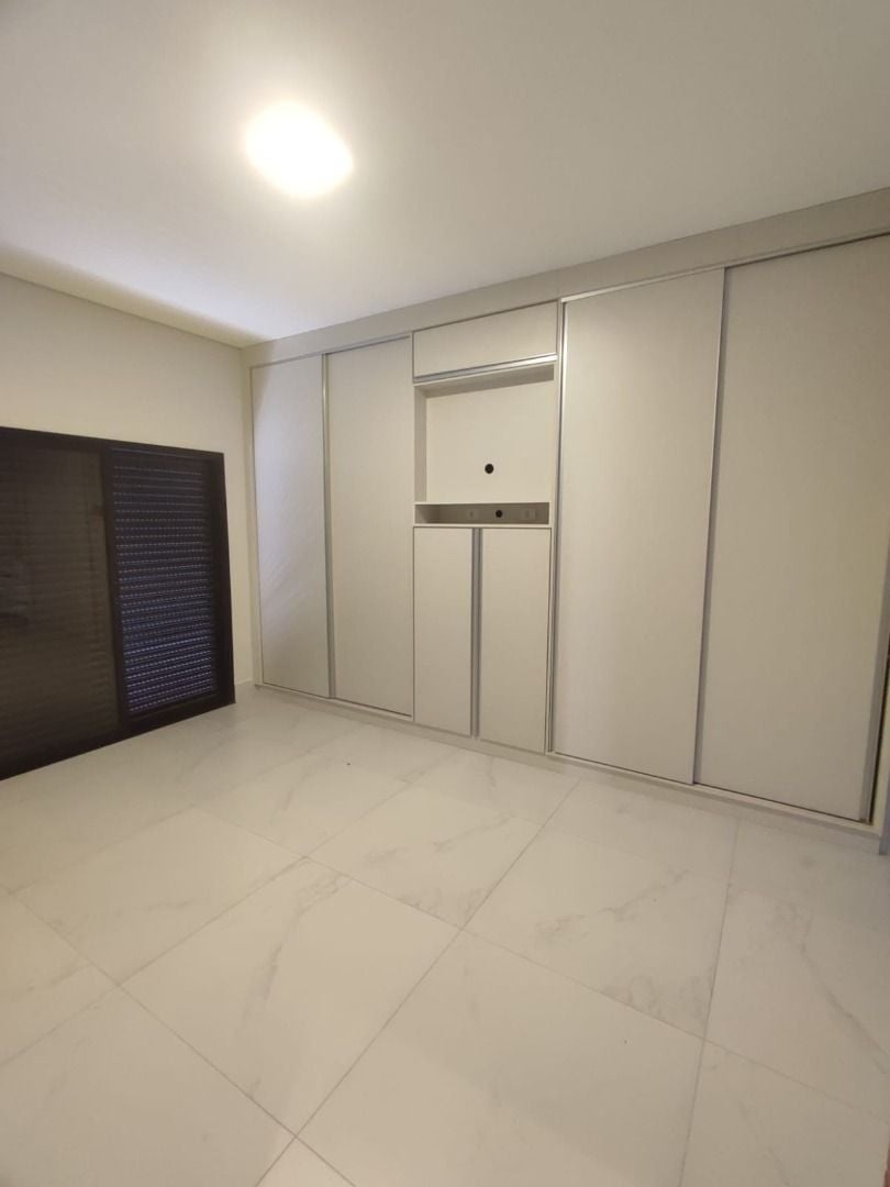 Casa à venda com 3 quartos, 200m² - Foto 9