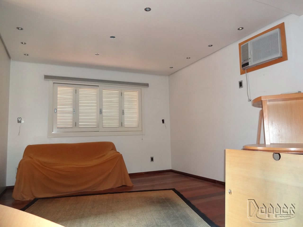 Casa à venda com 3 quartos, 248m² - Foto 14