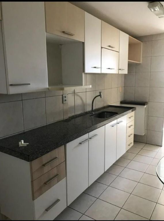 Apartamento para alugar com 3 quartos, 96m² - Foto 15