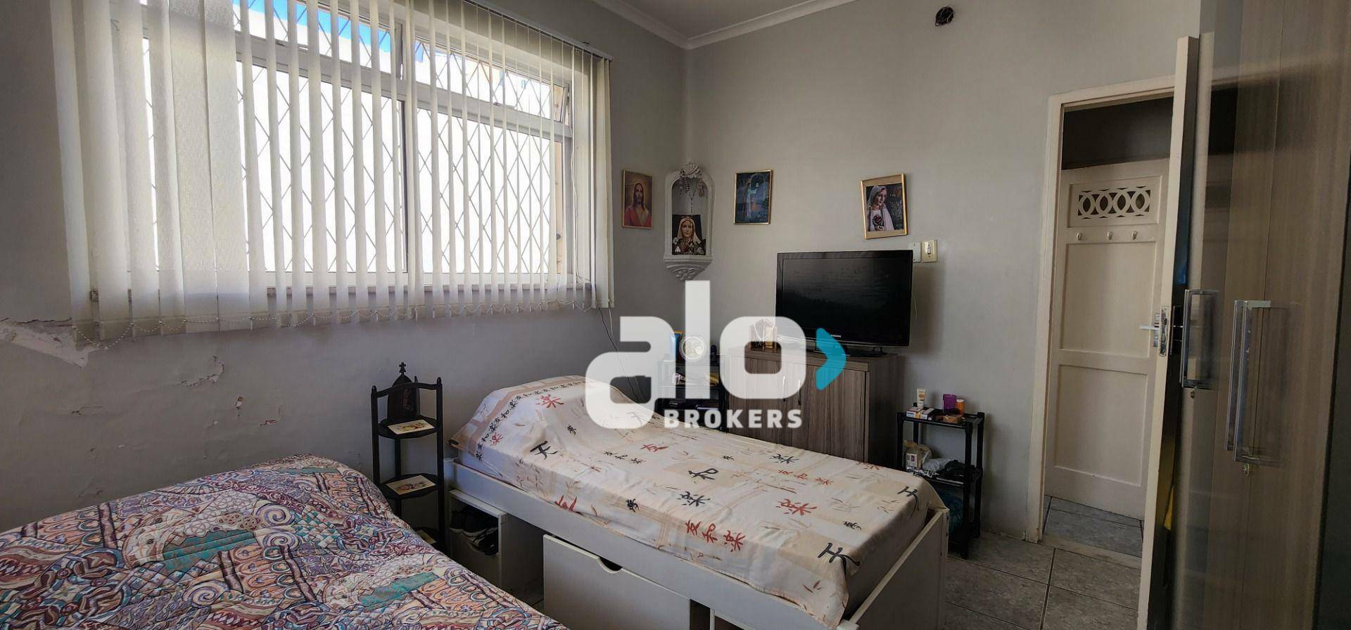 Casa à venda com 6 quartos, 276m² - Foto 26