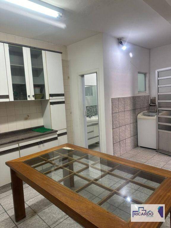 Sobrado à venda e aluguel com 4 quartos, 220m² - Foto 6