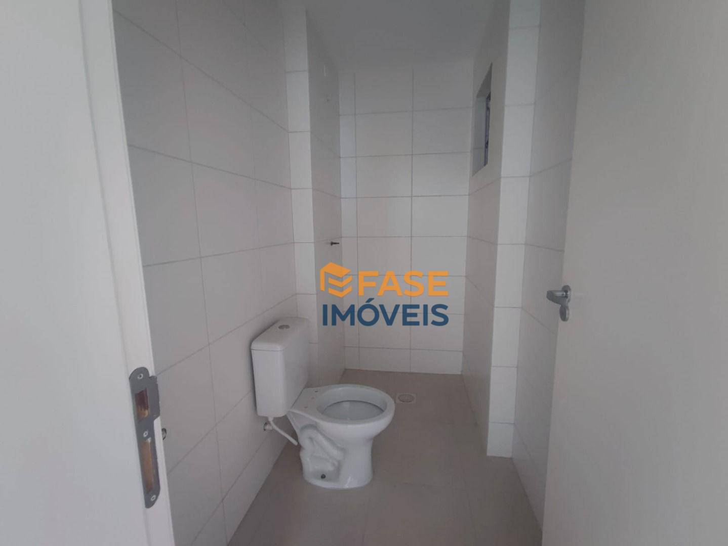 Apartamento à venda com 3 quartos, 79m² - Foto 9