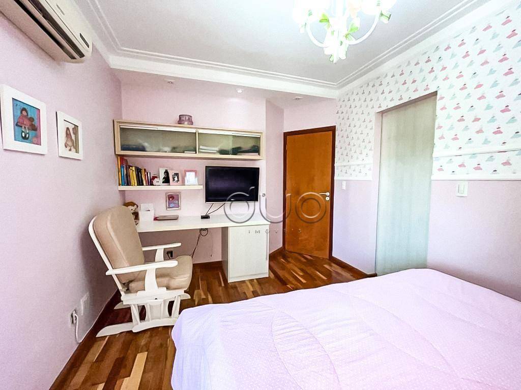 Casa de Condomínio à venda com 3 quartos, 330m² - Foto 31