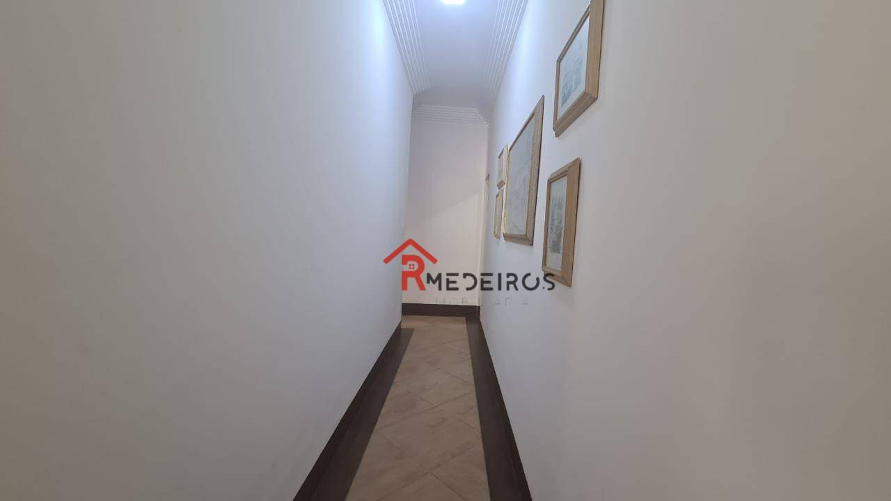 Casa à venda com 2 quartos, 190m² - Foto 13