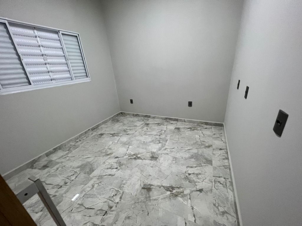 Casa à venda com 3 quartos, 100m² - Foto 22