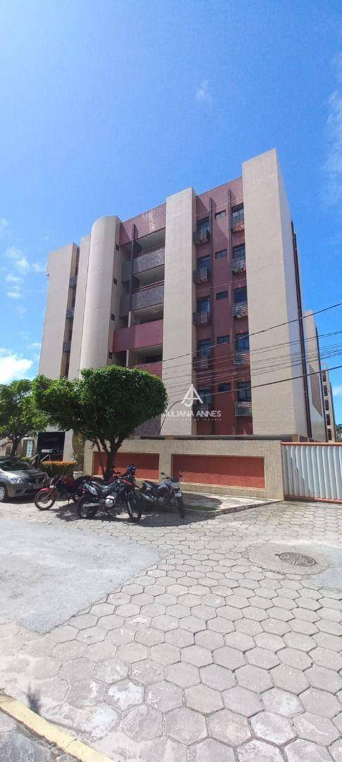 Apartamento à venda com 3 quartos, 135m² - Foto 2