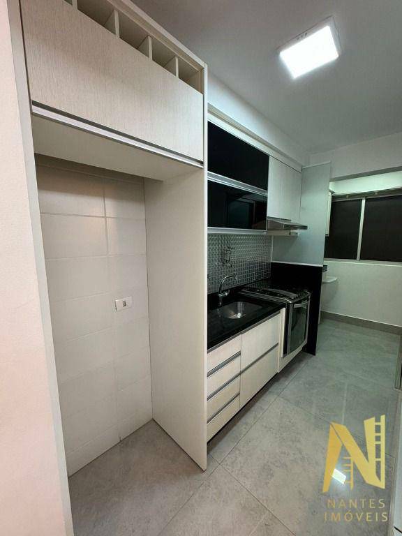 Apartamento à venda com 2 quartos, 69m² - Foto 8