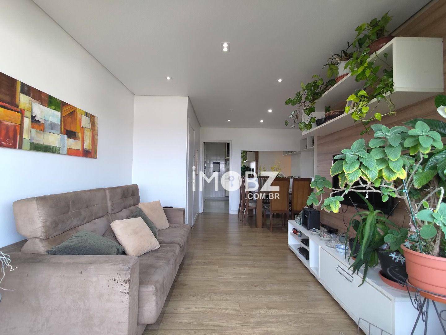 Apartamento à venda com 3 quartos, 95m² - Foto 1