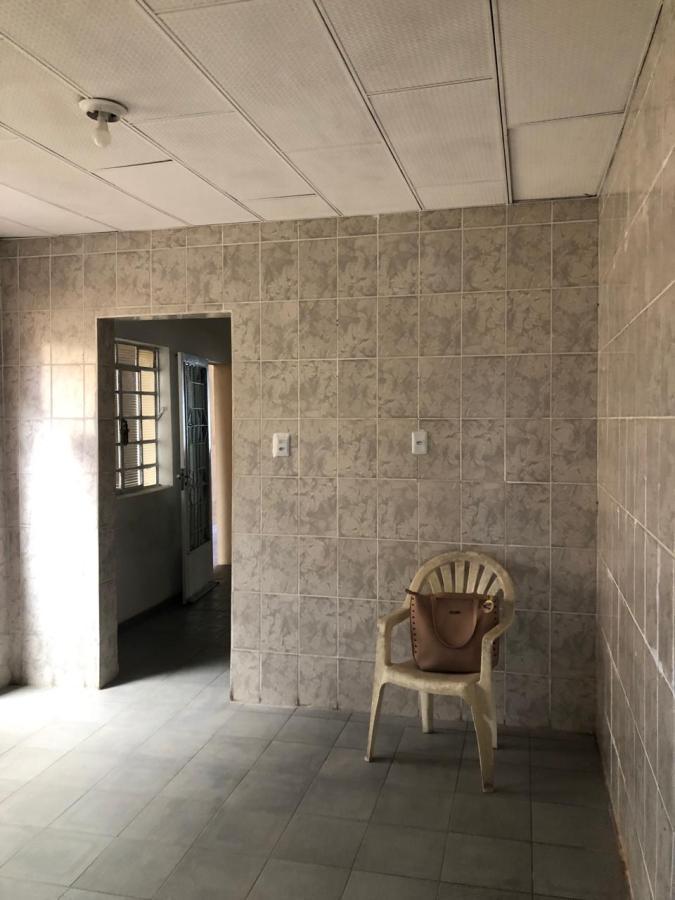 Casa à venda com 2 quartos, 160m² - Foto 1