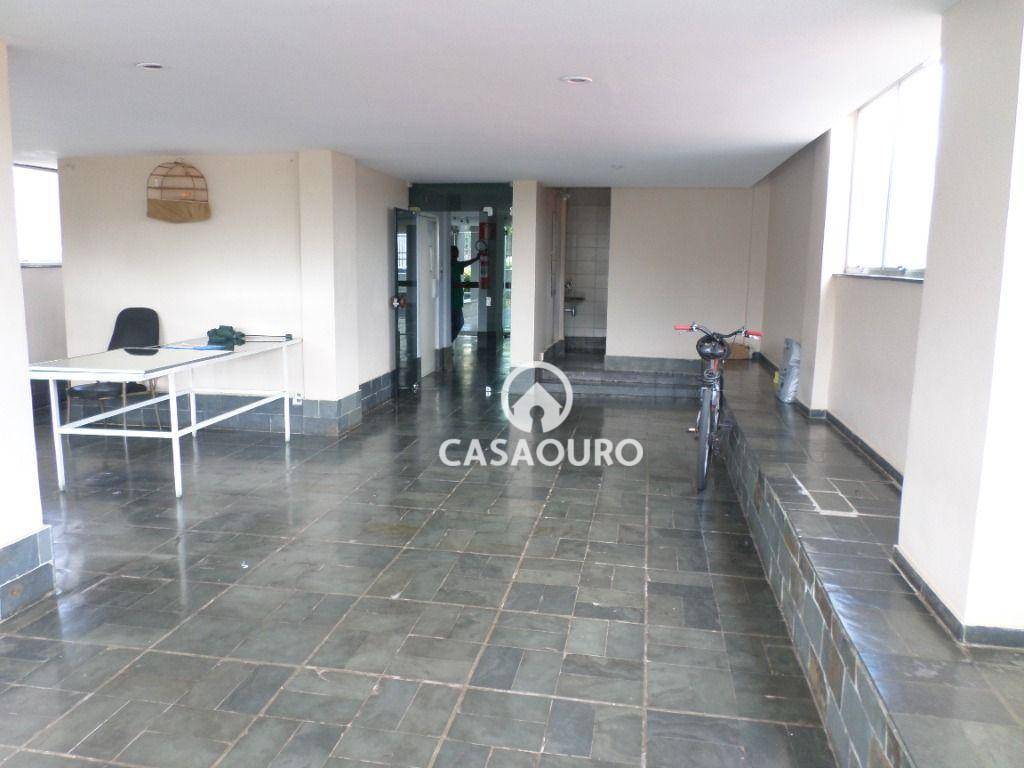 Apartamento à venda com 2 quartos, 70m² - Foto 27