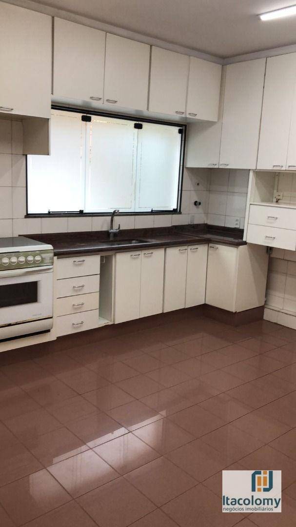 Casa de Condomínio para alugar com 3 quartos, 500m² - Foto 18