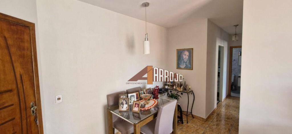 Apartamento à venda com 2 quartos, 55m² - Foto 4