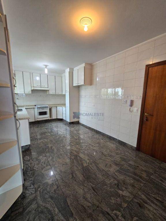 Apartamento à venda com 4 quartos, 128m² - Foto 26