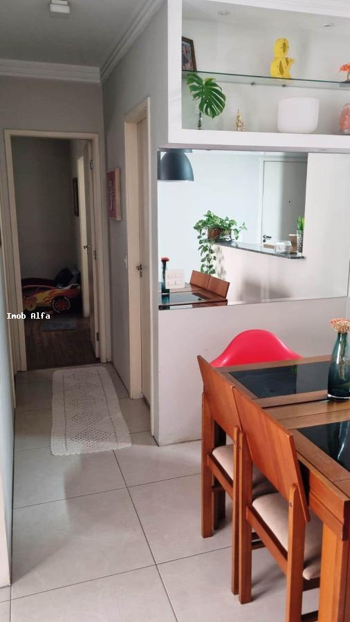 Apartamento à venda com 2 quartos, 62m² - Foto 3