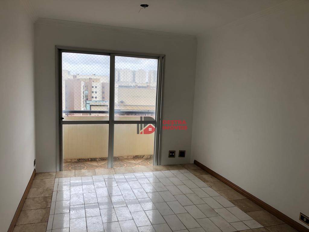 Apartamento à venda com 3 quartos, 76m² - Foto 10