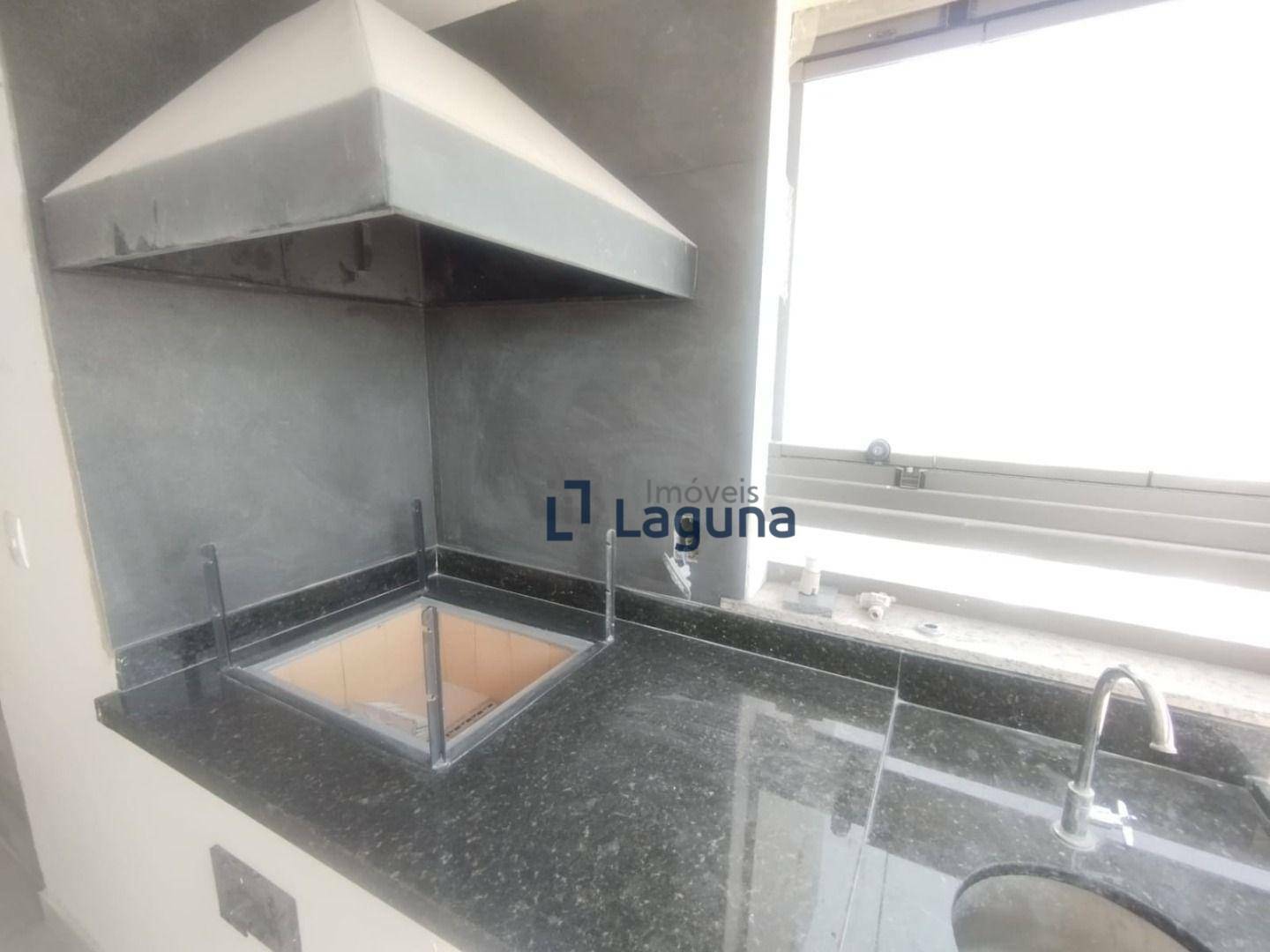 Apartamento à venda com 2 quartos, 68m² - Foto 2