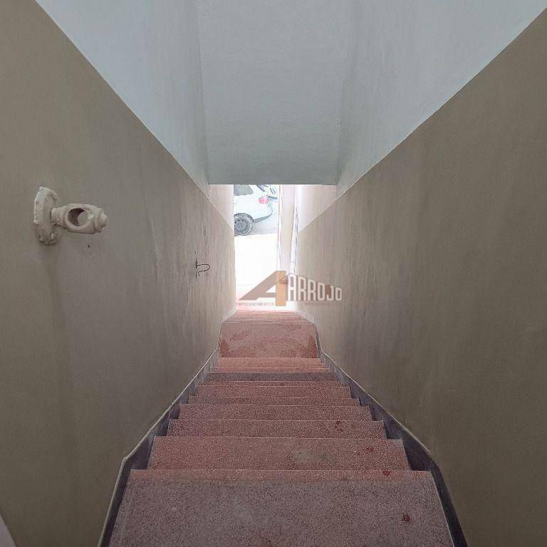 Apartamento para alugar com 2 quartos, 50m² - Foto 3
