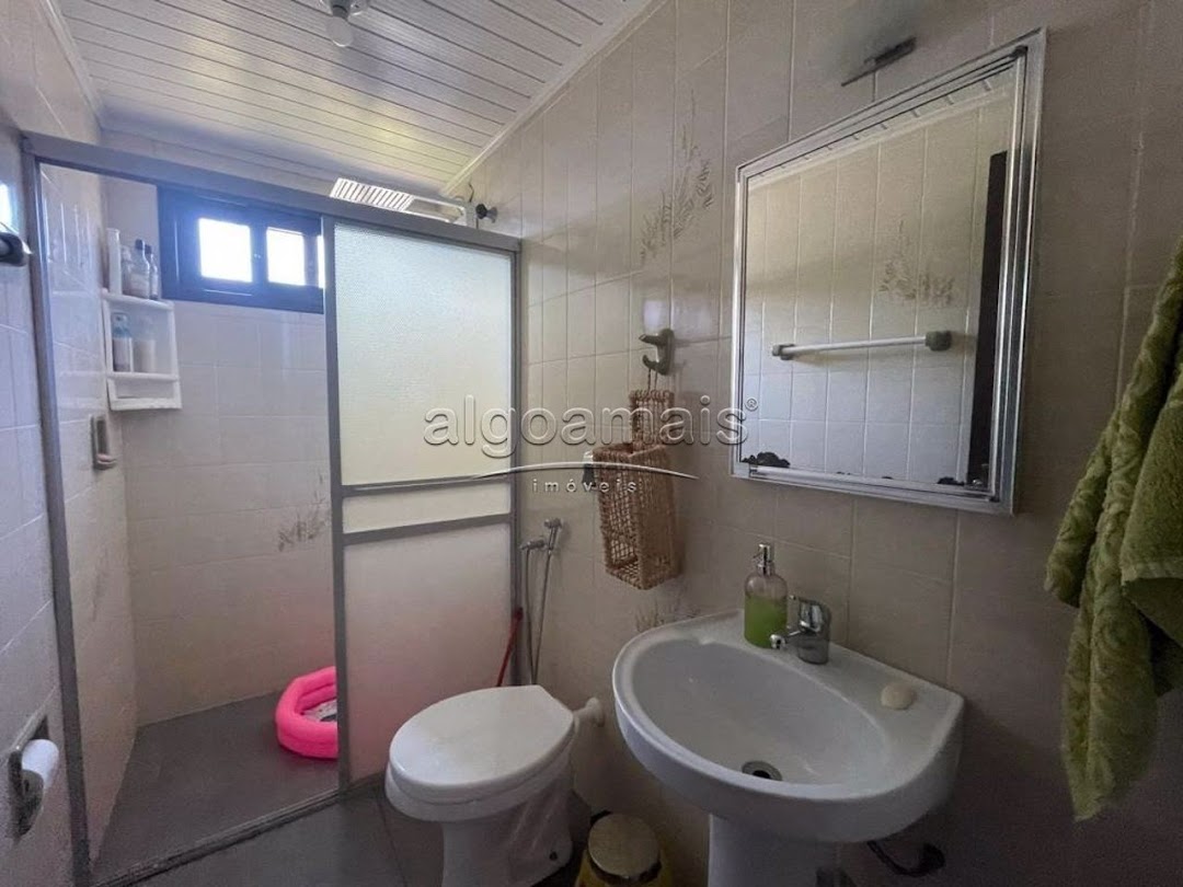 Casa à venda com 3 quartos, 245m² - Foto 13