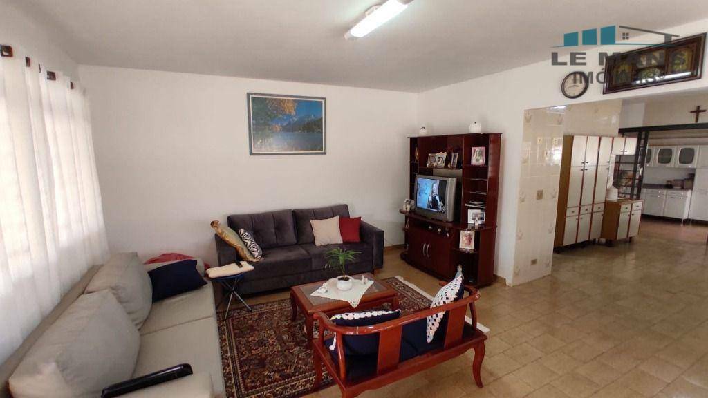 Chácara à venda com 3 quartos, 315m² - Foto 1