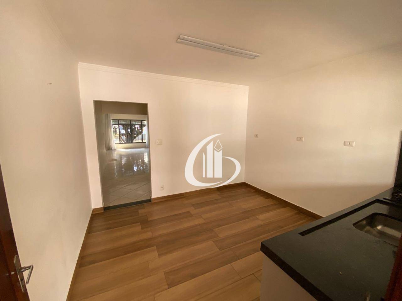 Casa à venda com 3 quartos, 206m² - Foto 7