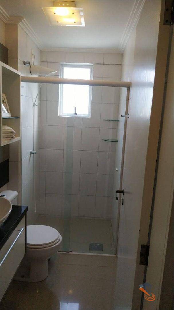 Apartamento à venda com 2 quartos, 75m² - Foto 23