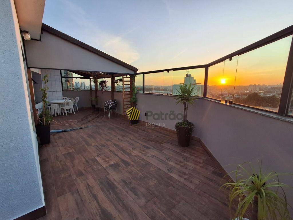 Cobertura à venda com 3 quartos, 200m² - Foto 32