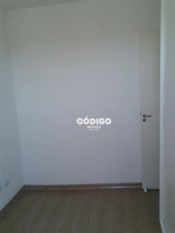 Apartamento à venda com 2 quartos, 64m² - Foto 8