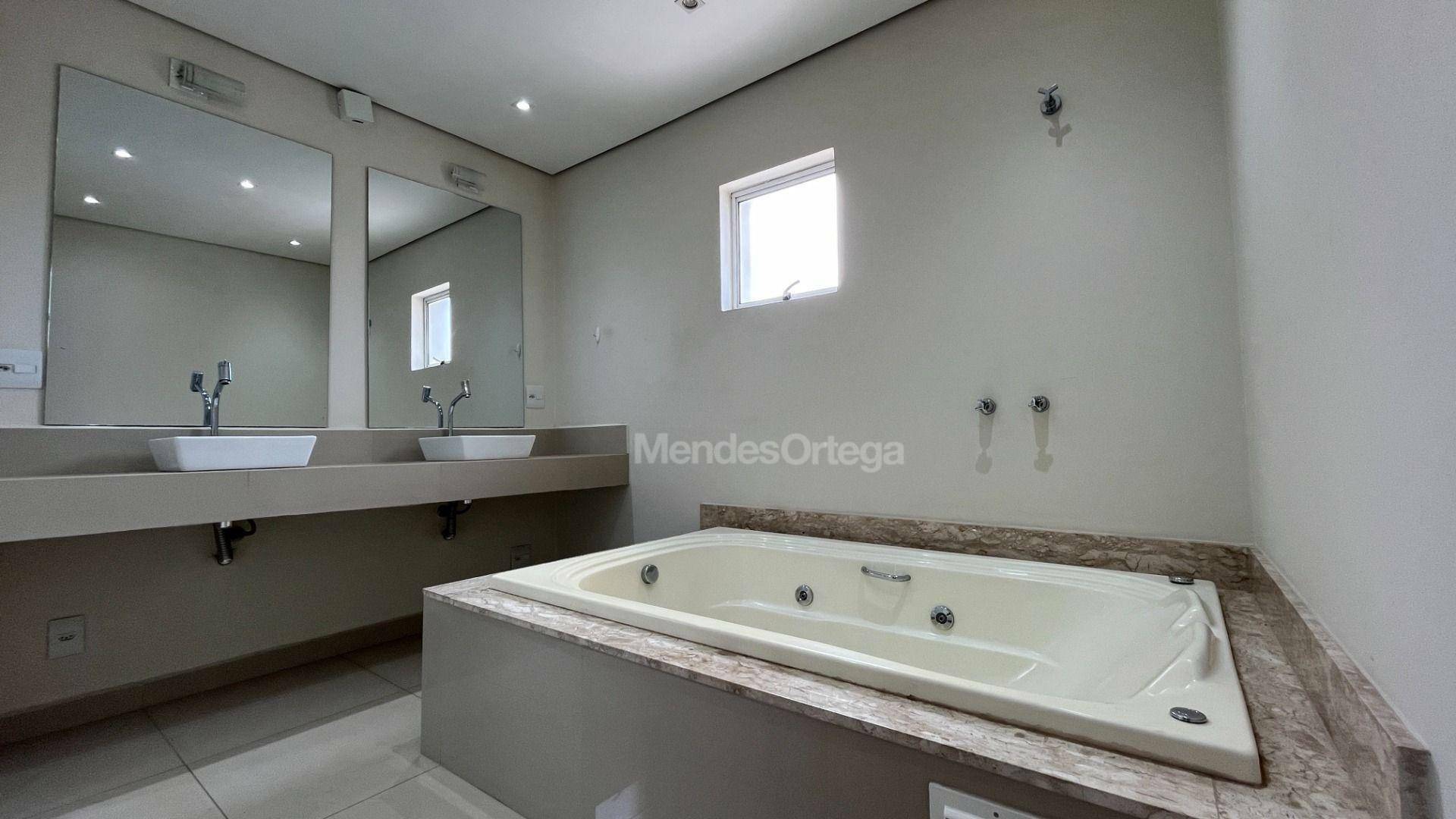 Casa à venda com 3 quartos, 208m² - Foto 13