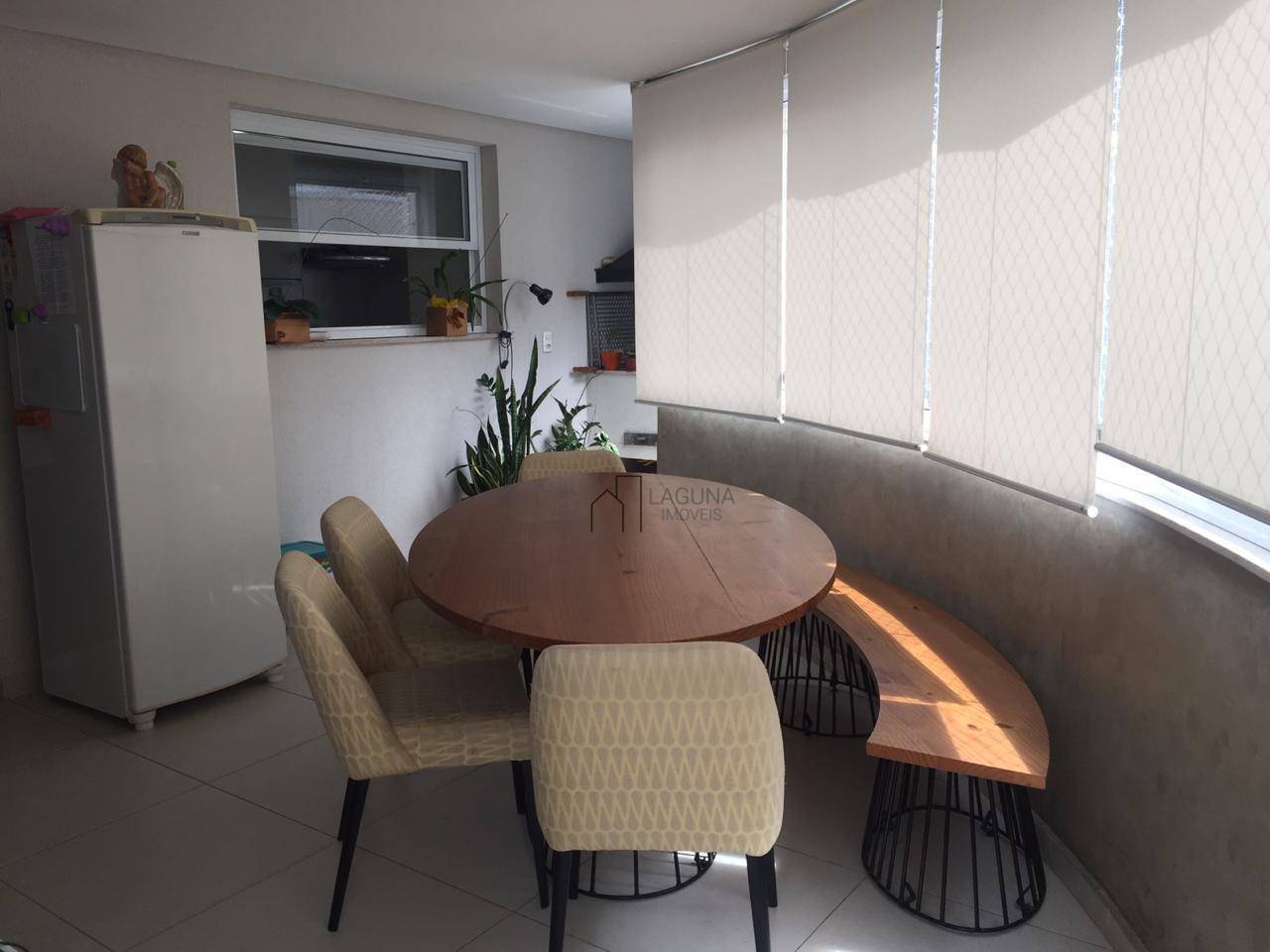 Apartamento para alugar com 3 quartos, 126m² - Foto 19