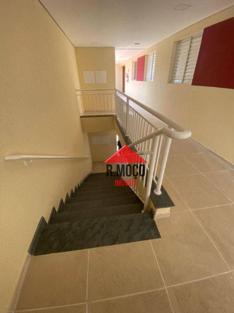 Apartamento à venda com 2 quartos, 32m² - Foto 10