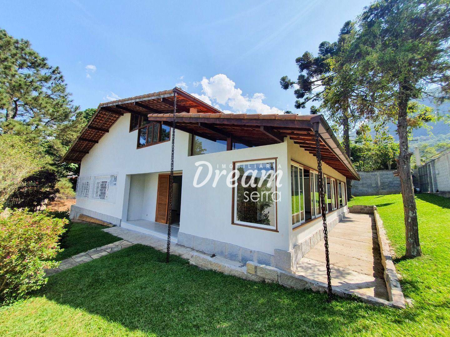 Casa à venda com 3 quartos, 220m² - Foto 4