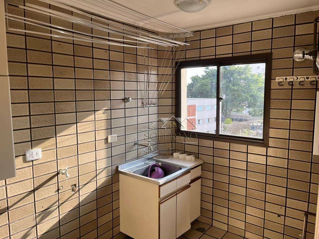 Apartamento para alugar com 3 quartos, 128m² - Foto 17