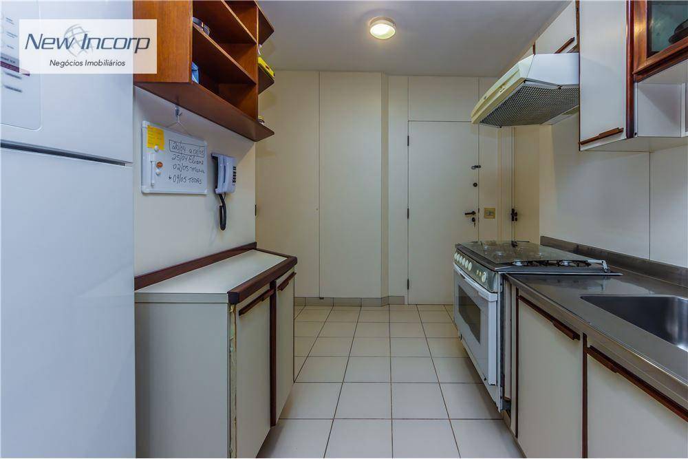 Apartamento à venda com 4 quartos, 231m² - Foto 9