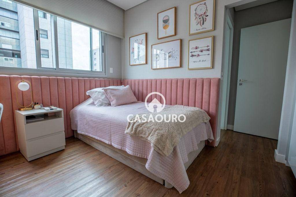 Apartamento à venda com 4 quartos, 197m² - Foto 14