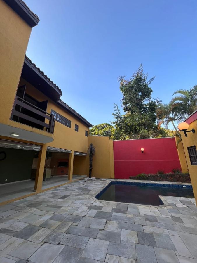 Casa de Condomínio para alugar com 6 quartos, 700m² - Foto 2