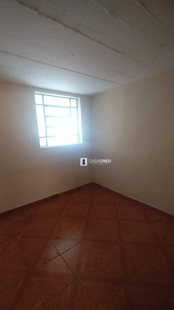 Casa para alugar com 2 quartos, 60m² - Foto 3