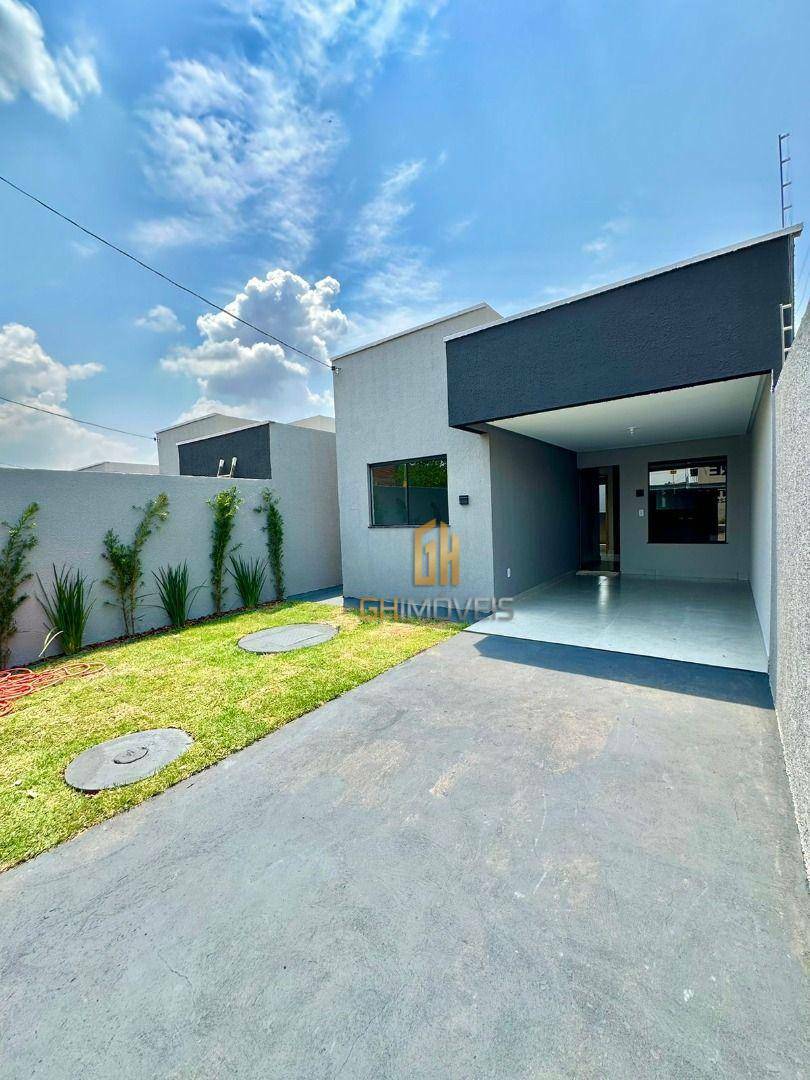 Casa à venda com 2 quartos, 72m² - Foto 1