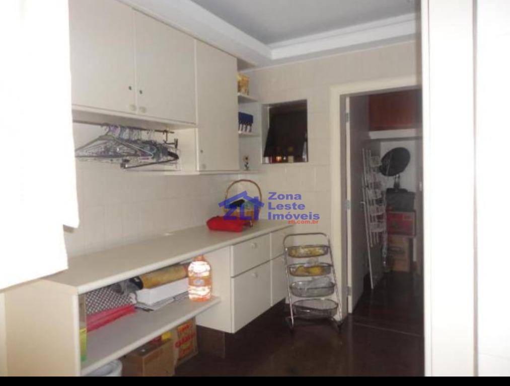 Apartamento à venda com 4 quartos, 185m² - Foto 7